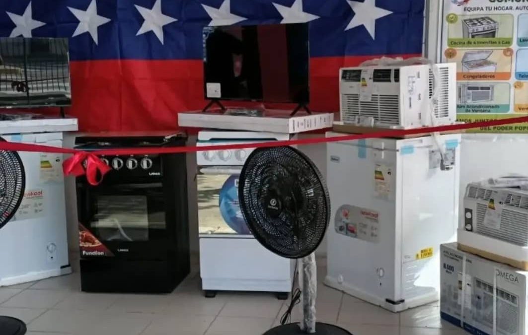 Comuna Fortaleza Yarense inaugura creditienda comunal