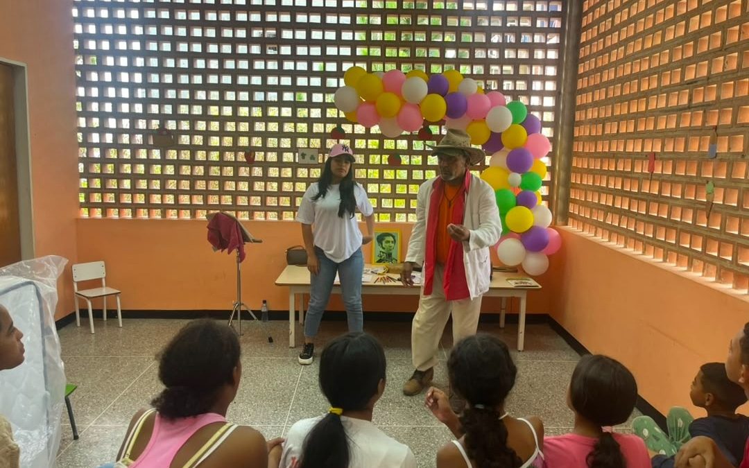 Ruta de la Esperanza lleva “Conversando con Bolívar” a campamento transitorio en Baruta