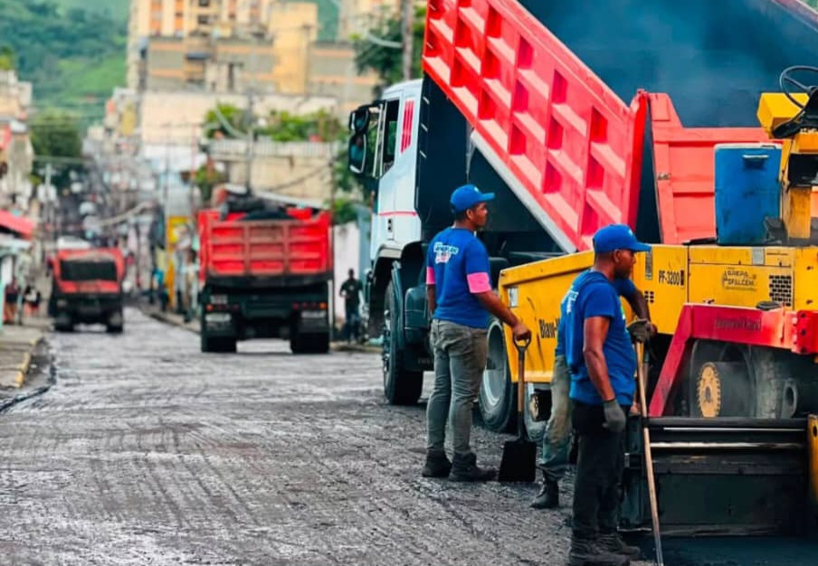Inició Plan de Asfaltado Independencia 2026 con optimización vial en avenida Ayacucho