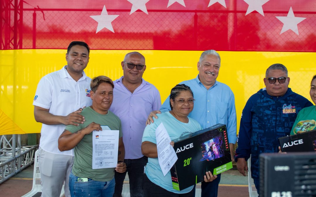 Gobierno de Miranda entregó respuestas a proyectos de la Consulta Popular en Yare