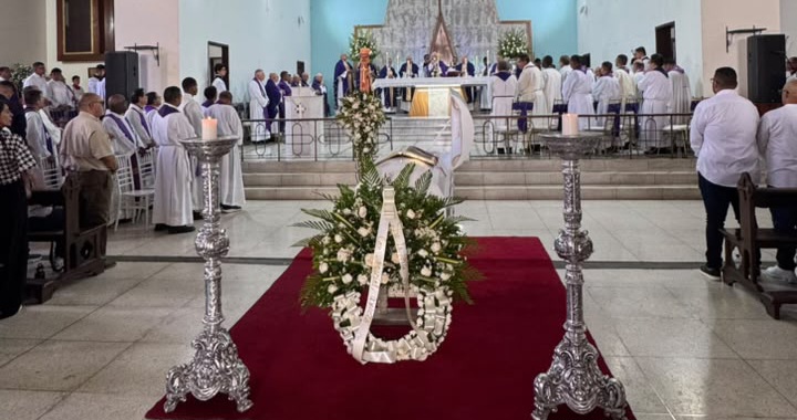 Gobierno de Miranda acompañó actos fúnebres de monseñor Tulio Ramírez Padilla