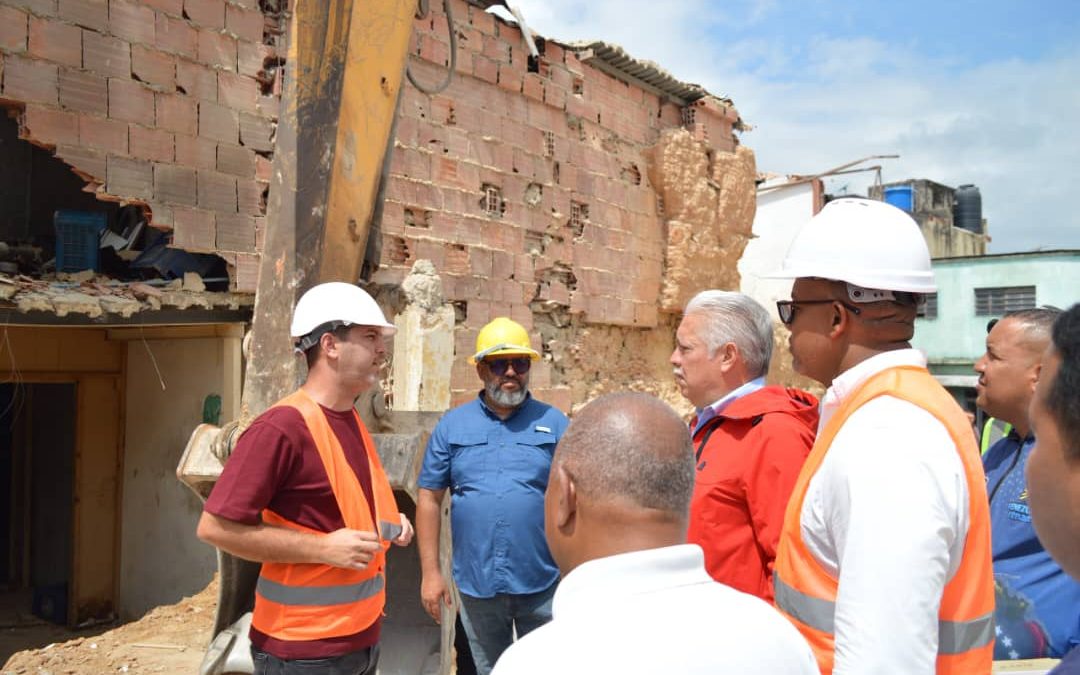 Gobernación de Miranda culminó la demolición controlada del Edificio Angela en Guatire