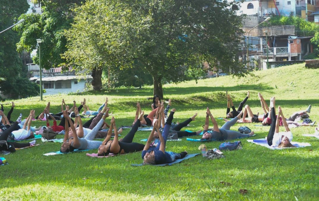 Miranda lleva jornadas de yoga y equilibrio a mujeres en Los Teques