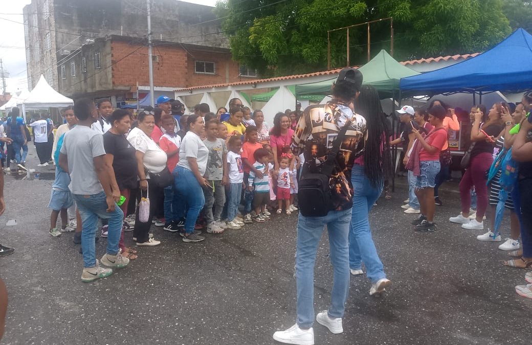 Más de 700 personas disfrutaron del Plan Miranda Ríe 2026 en Caucagua