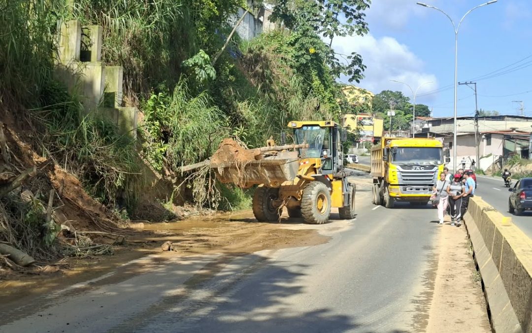 Removieron 120 metros cúbicos de sedimento en km 24 de la Carretera Panamericana