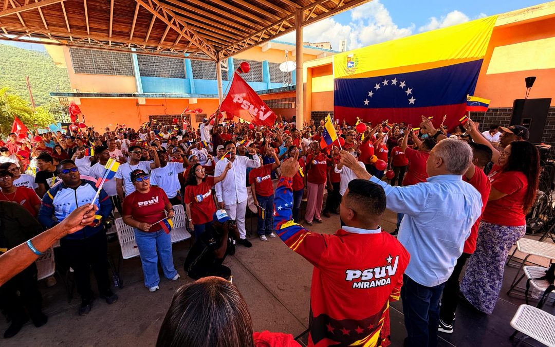 Militancia socialista moviliza renovación de consejos comunales en el municipio Plaza
