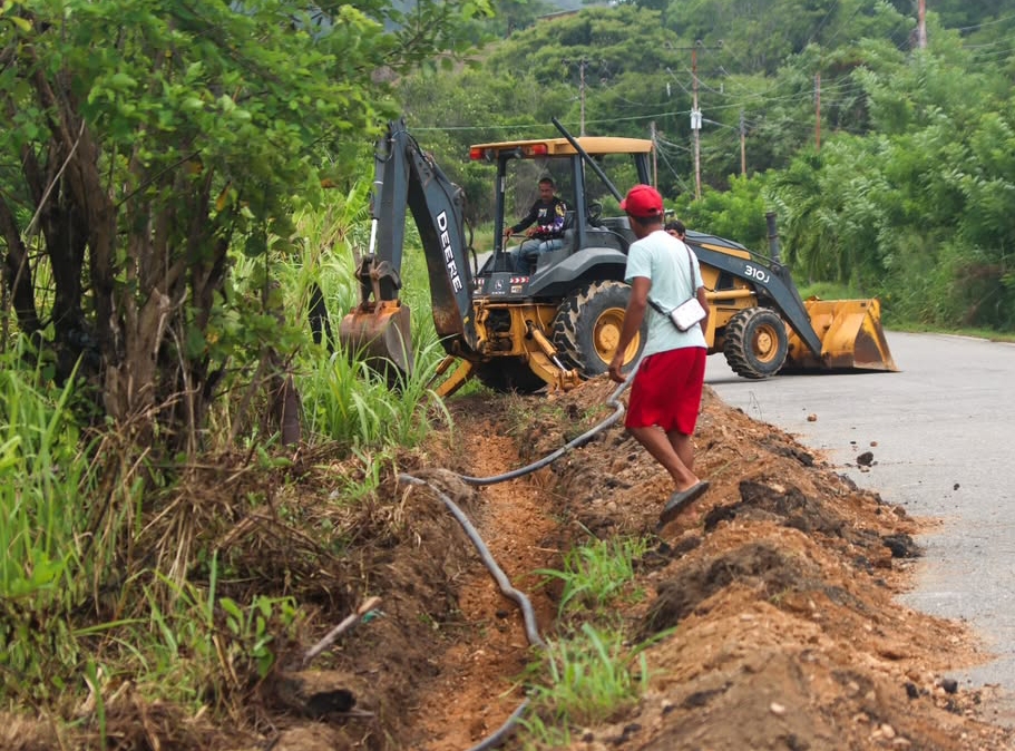 Restauran pozo de agua en sector Oso de Cotiza del municipio Brión