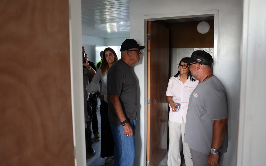 Presidenta Delcy Rodríguez inspeccionó construcción de 2 mil viviendas tetrafamiliares en La Guaira