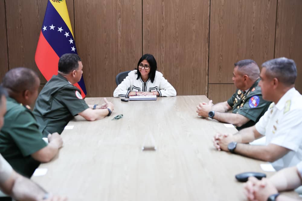 Presidenta Delcy Rodríguez sostuvo encuentro con el Alto Mando Militar