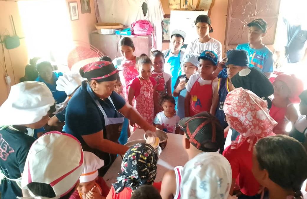 “Mini Panaderos” elaboraron pizzas en seminarios de formación en El Guapo