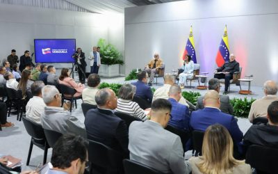 Presidenta Delcy Rodríguez encabezó reunión de trabajo con alcaldes, gobernadores y alto mando político