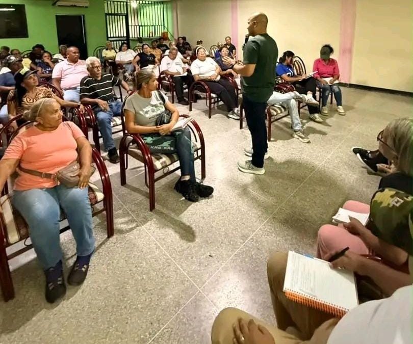 Evalúan proyectos de infraestructura en Dos Lagunas de Santa Teresa del Tuy