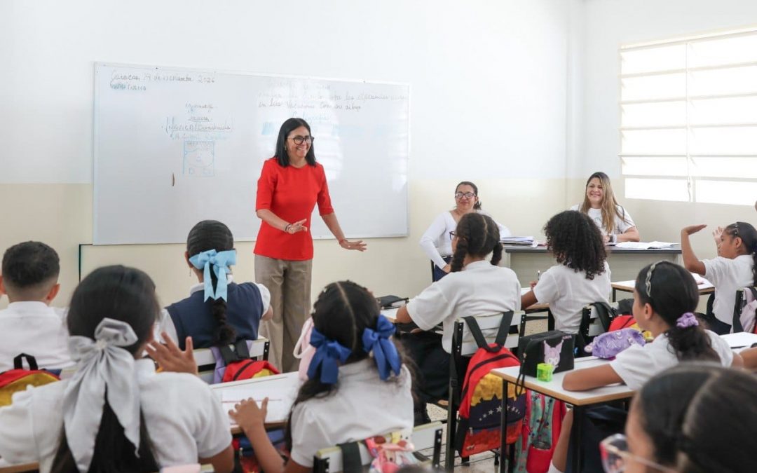 Presidenta Rodríguez inició año escolar 2026-2027 en Caracas