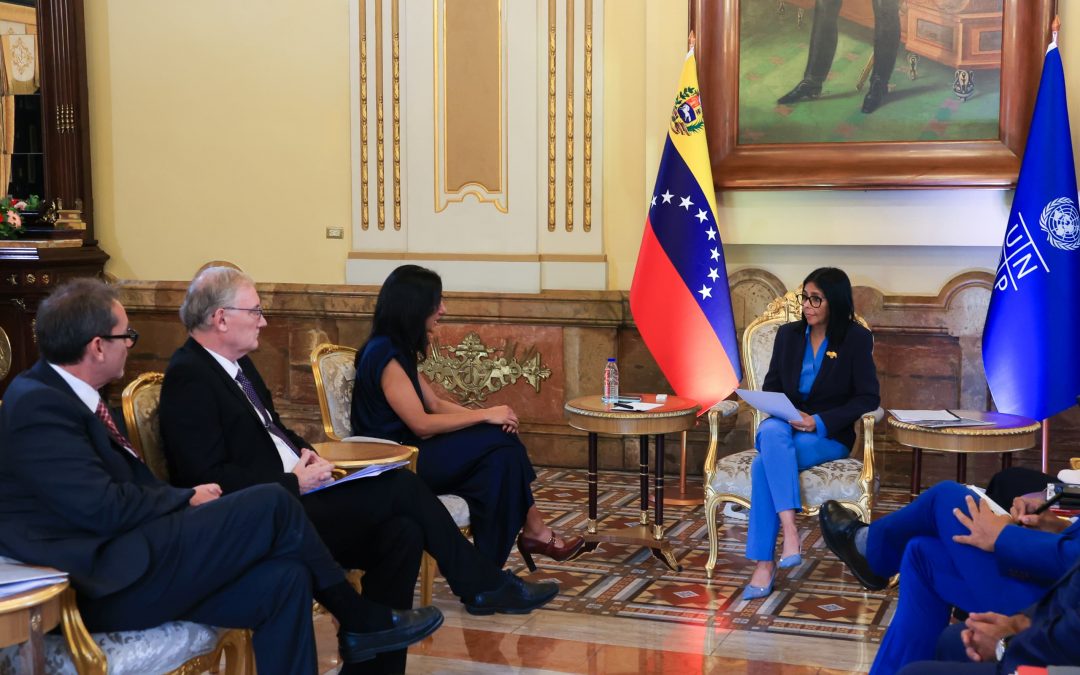 Presidenta Rodríguez y delegada de la ONU acuerdan plan de reconstrucción post sismo