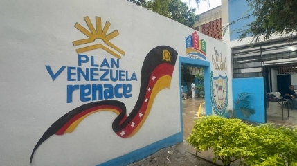 Avanzan entrega de instituciones educativas totalmente rehabilitadas en Los Teques