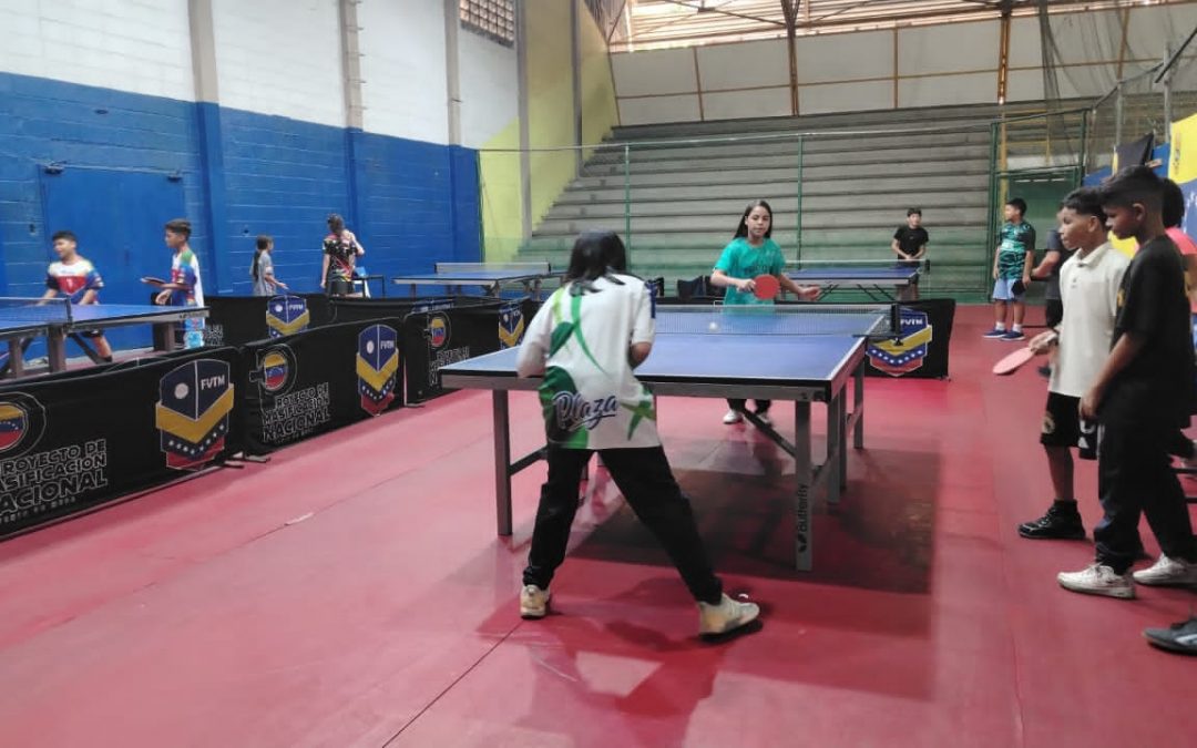 Guaicaipuro y Zamora reinaron en tenis de mesa de Juegos Comunales Miranda 2026