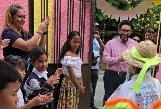 Recuperan Unidad Educativa República de Venezuela en Los Teques