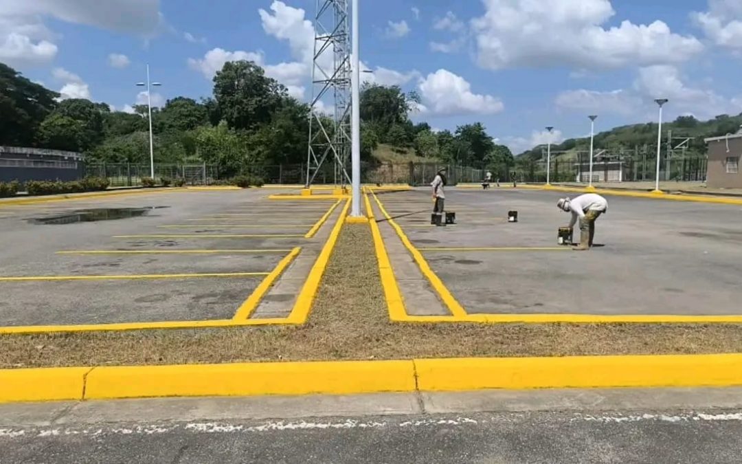 Recuperan la plaza Ezequiel Zamora de la estación del tren en Cúa