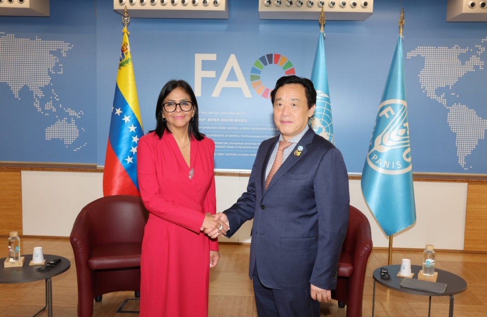 Presidenta Delcy Rodríguez se reune con director de la FAO para abordar retos de seguridad alimentaria
