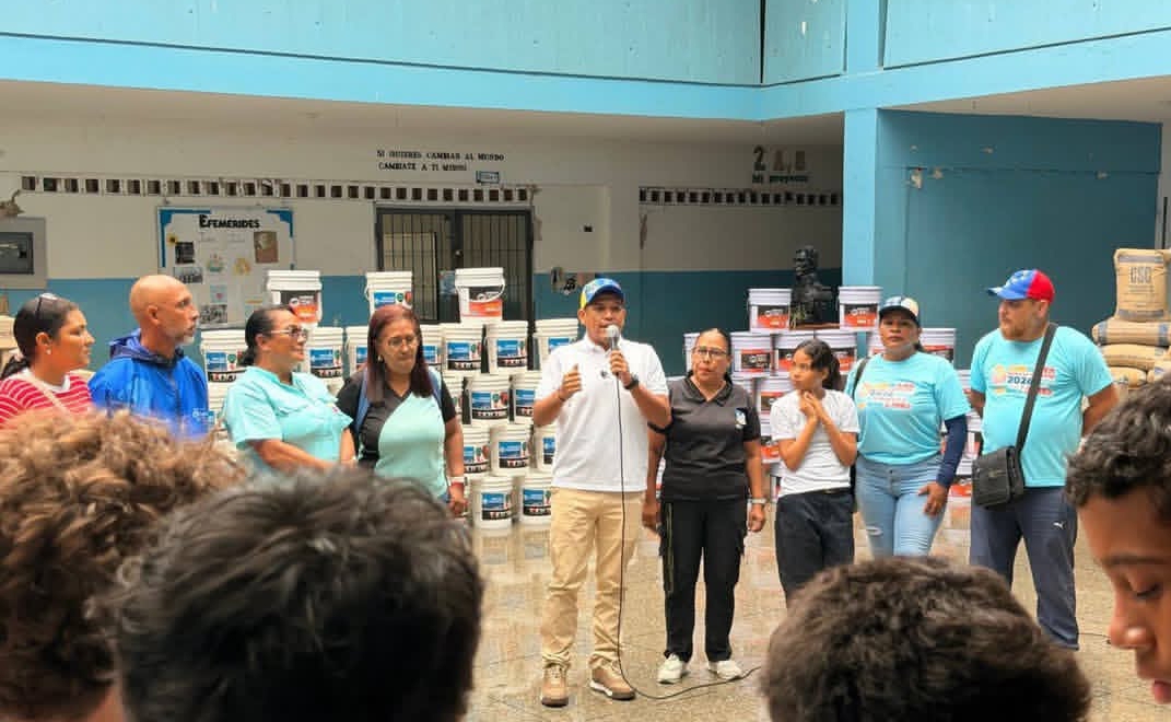 Llegan materiales de construcción para iniciar trabajos de rehabilitación en U.E.N Ricardo Montilla
