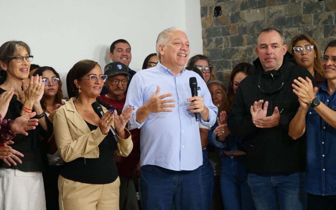 Entregan obras de rehabilitación del edificio San José en Chacao para 30 familias